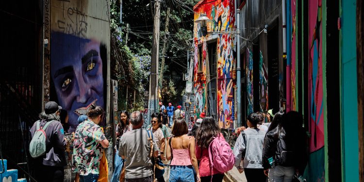 Duoc UC Valparaíso realizará recorridos guiados gratuitos por los hitos religiosos y naturales del Puerto Patrimonial
