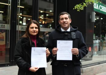 Diputados del Partido Republicano ingresan denuncia en la FNE por venta de 10% de Quebrada Blanca a Codelco