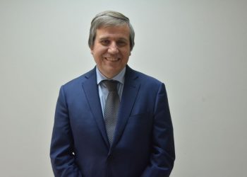 Subir los estándares de la profesión legal: una necesidad urgente