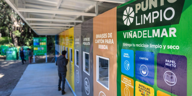 Viña del Mar cuenta con nuevos puntos de reciclaje en el parque Quinta Vergara