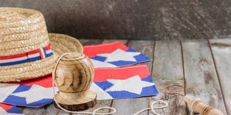 ¿Se te vino encima el 18? Cinco infaltables para celebrarlo
