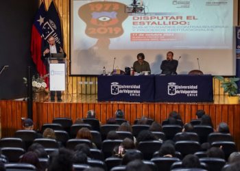 Sociólogo Manuel Canales en la UV: “Octubre hizo su trabajo de dejar puesta la demanda de las clases populares”