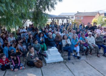 Personas mayores se presentarán junto al actor y músico Daniel Muñoz en el proyecto “Cantando a la vida”