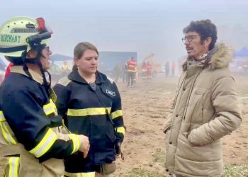 “Se debe activar una coordinación entre la comunidad y las instituciones de emergencia para prevenir la propagación de los incendios forestales hacia las zonas habitadas”