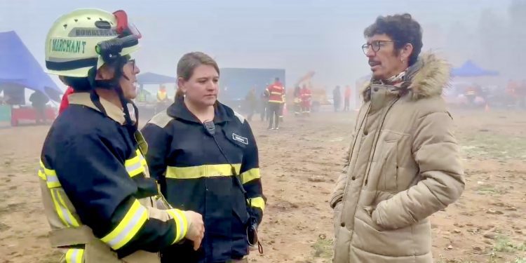 “Se debe activar una coordinación entre la comunidad y las instituciones de emergencia para prevenir la propagación de los incendios forestales hacia las zonas habitadas”