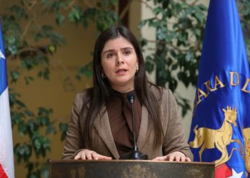 Diputada Barchiesi denuncia irregularidades por más de 90 mil millones de pesos en convenios de Gobernaciones Regionales