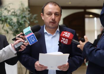 Diputado Cuello envía cuestionario a Matthei para que responda si consideró rol de Guerra en caso Penta para contratarlo