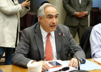 Senador Chahuán cuestiona la falta de celebración de los 40 años del tratado de paz entre los Presidentes de Chile y Argentina