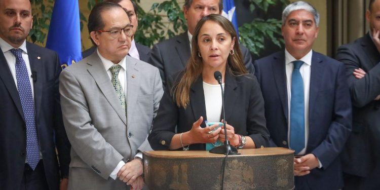 Diputada Carla Morales critica falta de acción del gobierno en casos de violencia de género