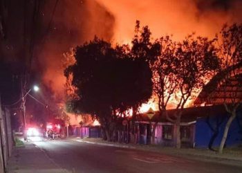 Incendio intencional destruye Liceo Municipal de Hijuelas