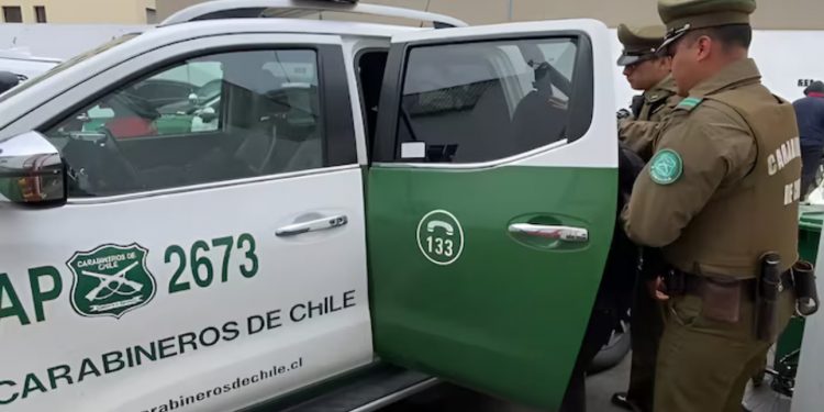 Detienen a dos adolescentes por causar incendio con fuegos artificiales en Santo Domingo