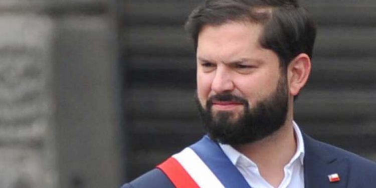 Cámara de Diputados aprobó indicación para que el Presidente Boric se realice test de drogas