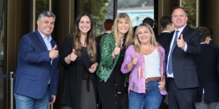 Demócratas entrega apoyo a candidatura a María José Hoffmann como gobernadora por Valparaíso