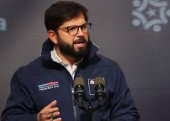 Encuesta revela que un 56% de los chilenos considera que el Gobierno es responsable del empeoramiento de la economía