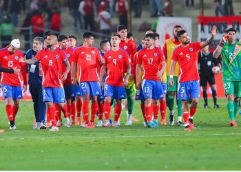 Encuesta revela que un 56% de los chilenos considera que el Gobierno es responsable del empeoramiento de la economía