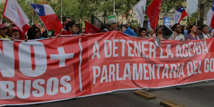 CUT anuncia paro nacional tras cambio de criterio de contratos de empleados públicos