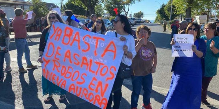 Vecinos de Nueva Aurora en Viña protestan contra la delincuencia