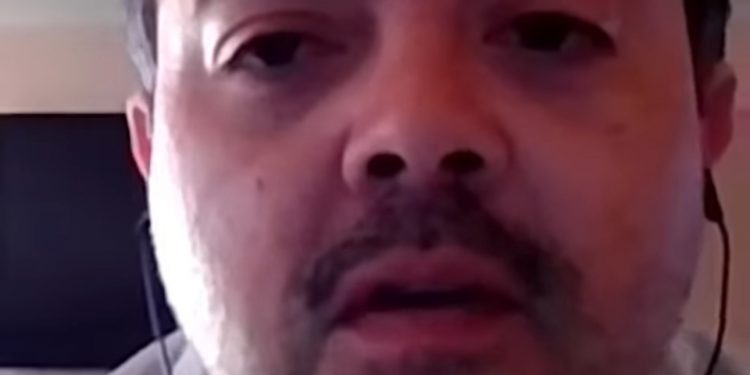 Abogado que asesora a denunciante contra Presidente Boric entra en notables contradicciones