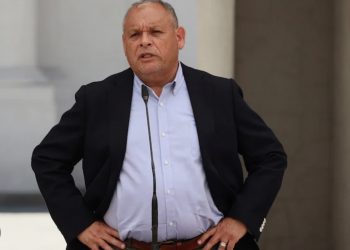 Gobernador Rodrigo Mundaca reitera críticas al Gobierno por incumplir compromiso de terminar con los delegados presidenciales