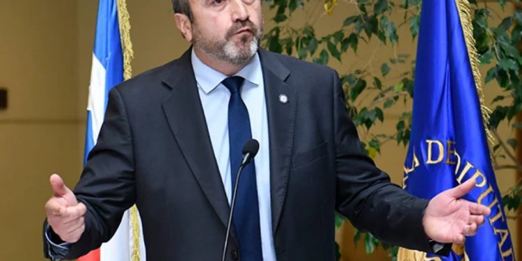 Corte Suprema confirma desafuero para diputado Franciso Pulgar