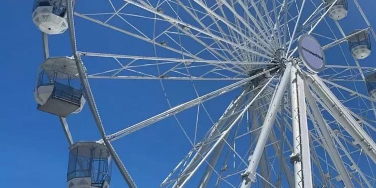 Viña del Mar inaugura cuenta Rueda de la Fortuna como atracción turística para el verano