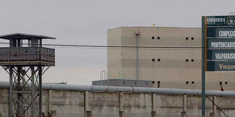 Reo muere en cárcel de Valparaíso tras ser atacado con un arma cortopunzante