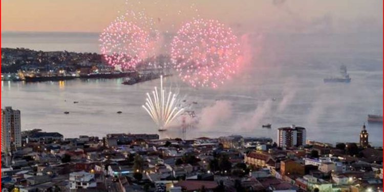 Existoso ensayo del show pirotécnico de Año Nuevo en Valparaíso