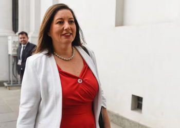 Presidenta del PS se desmarca de dichos de la ministra Orellana a cardenal Chomalí por aborto libre