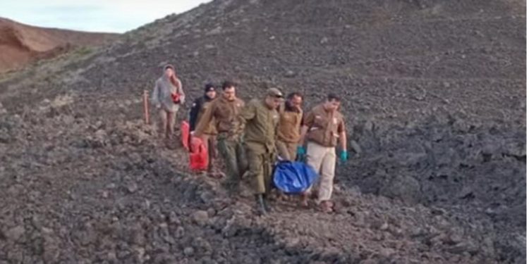 Alcaldesa de Valparaíso afirma que balsas con pirotecnia «no están en riesgo» pese a marejadas