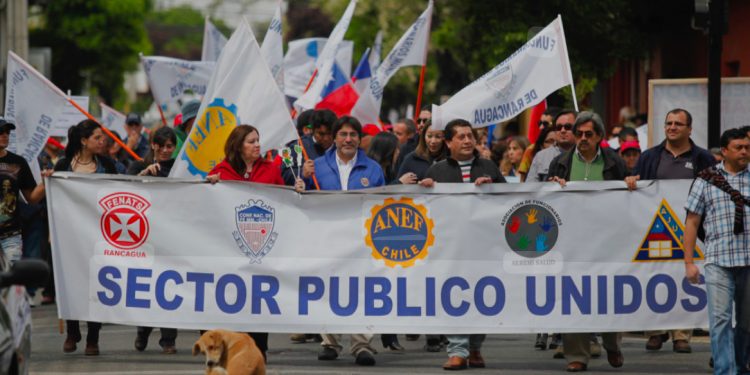 Número de empleados públicos supera al de la pandemia y se acerca al millón