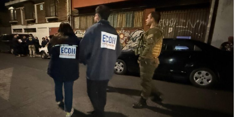 Hombre es asesinado a tiros mientras dormía en Recoleta