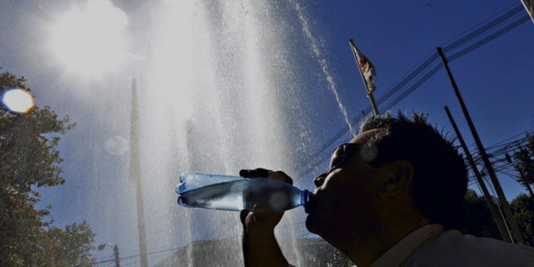 Emite alerta por altas temperaturas de hasta 35 grados en la Región de Valparaíso