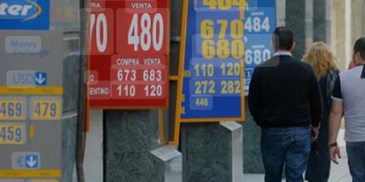 Playa La Boca se queda sin zona de arena tras intensas marejadas en Concón