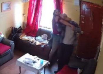 Detienen a presunta autora de robo a adulto mayor en Coronel