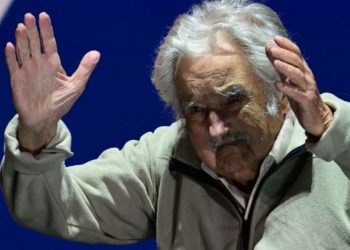Ex presidente de Uruguay José «Pepe» Mujica informa que el cáncer se le expandió al hígado: “me estoy muriendo”.
