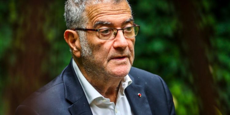 Niño de 11 años es asesinado a disparos mientras veía partido de fútbol en Peñaflor