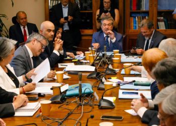 Se logra acuerdo por pensiones con una cotización de 8,5% a cargo del empleador y se mantienen las AFP