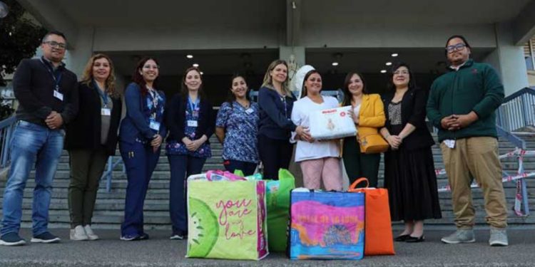 Hospital van Buren recibe donación de pañales de parte de familias adoptivas