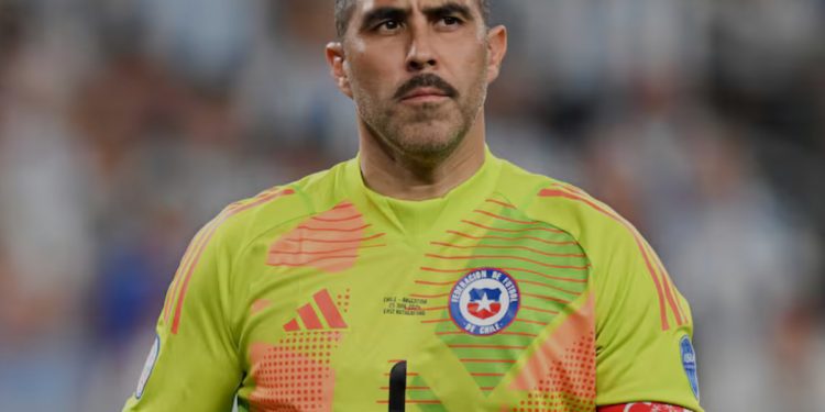 Claudio Bravo es víctima de robo en su propiedad de Buin