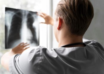 Cáncer de pulmón es el más letal en Chile y provoca 4 mil muertes cada año