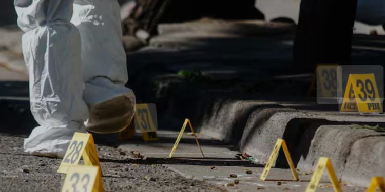 Sujetos en moto acribillan y dan muerte a hombre en San Ramón