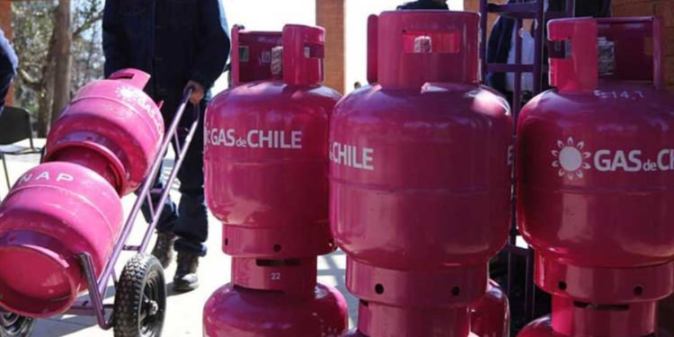 Diputados citarán a ministros a la Cámara tras cuestionamiento de Controlaría a “Gas a precio justo”