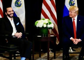 La negociación entre los gobiernos de Trump y Bukele para enviar a El Salvador indocumentados de terceros países