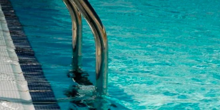 Confirman fallecimiento de niña de tres años por inmersión en una piscina de La Cruz