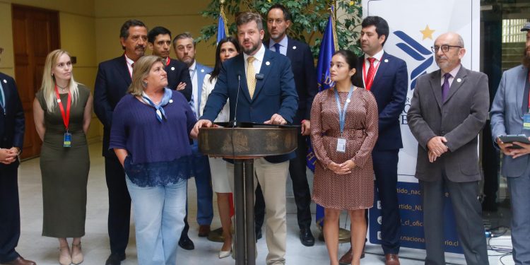 Partido de Johannes Kaiser se constituye oficialmente ante el Servel tras conseguir 22 mil firmas de respaldo