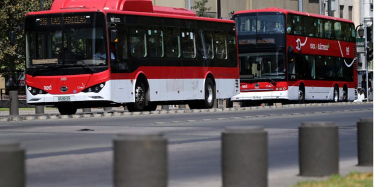 Red de electro movilidad incorporará 50 buses eléctricos a su flota en Santiago