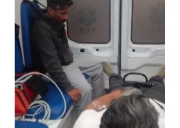 Trasladan a dos huelguistas de urgencia a hospital tras radicalización de movilización