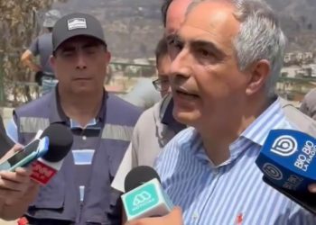 Senador Chahuán acusa a Delegación Presidencial de intentar quebrar huelga de hambre negociando con dirigentes de otras agrupaciones de damnificados