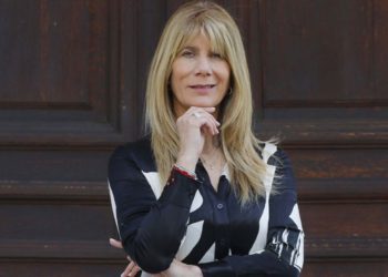 Turista argentina de 14 años muere ahogada en playa de Concón