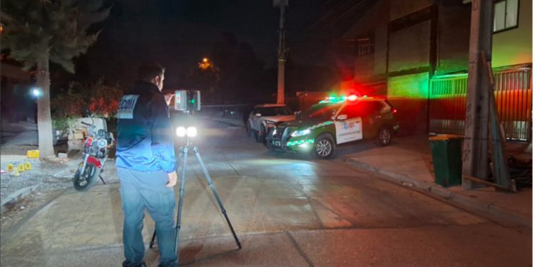 Al menos tres muertos y 29 heridos tras caída techo de patio de comidas de un centro comercial en Perú